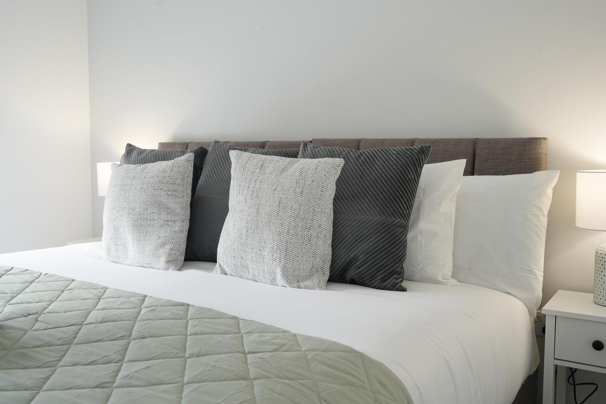 Mersey Way, Spacious 3 Bed Home, Close To Sheffield City Centre & Free Driveway Parking - Perfect For Workers, Groups & Families - Hosted By Stay Host Save Exterior foto